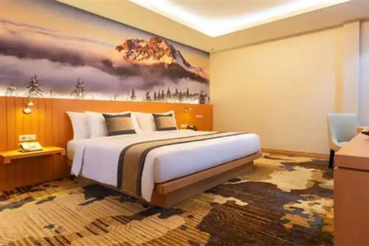 Horison Diana Timika Hotel Екстериор снимка